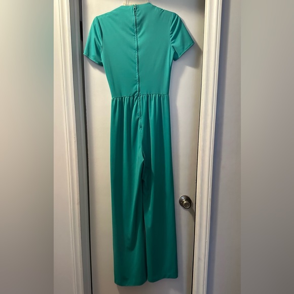 Beautiful Green Vintage Jumper - Picture 2 of 3